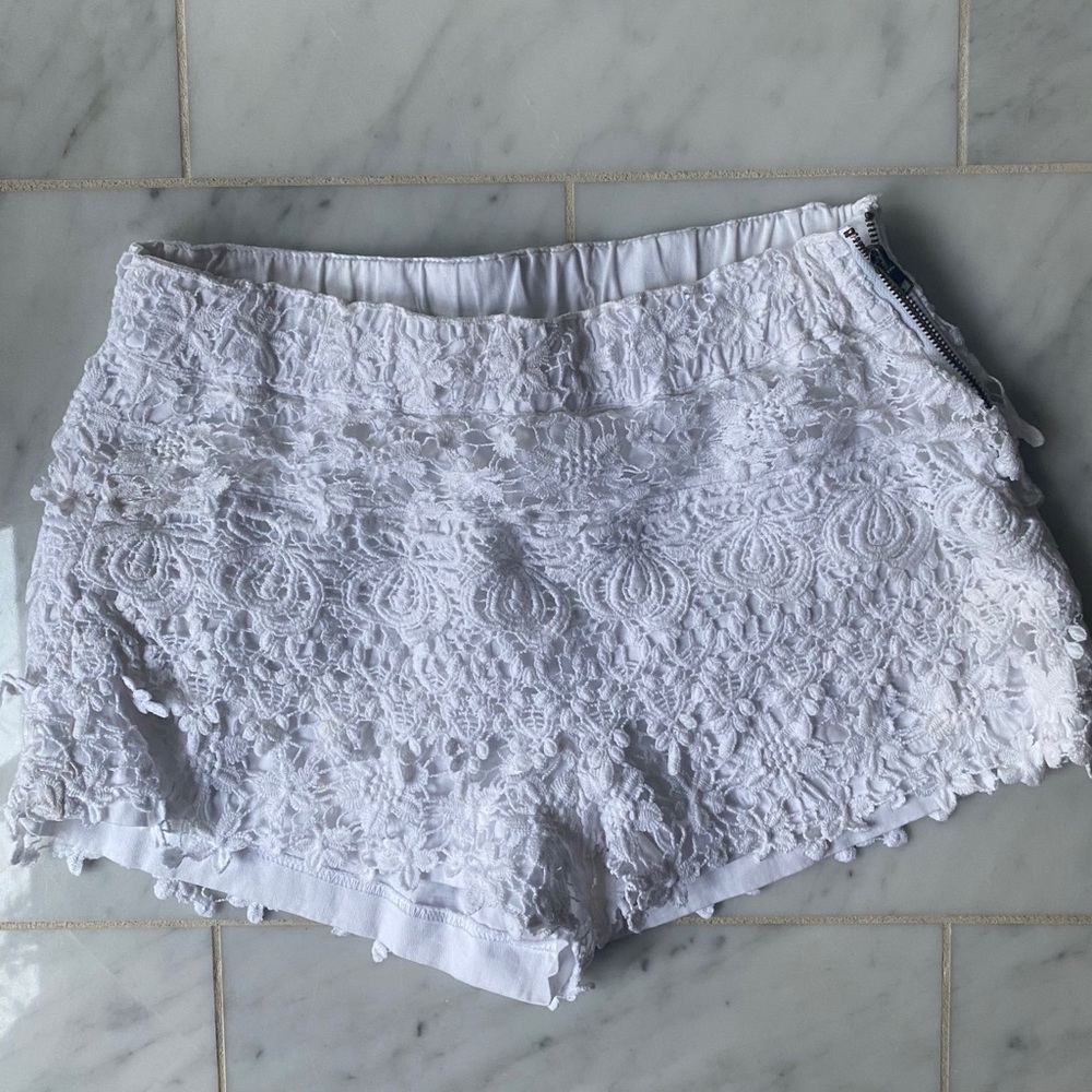 White Crochet Shorts- Size XXS/XS